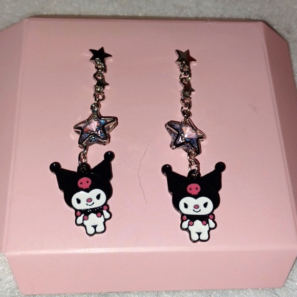 Kuromi's Star 🌟 Earrings - Picture 3 of 6